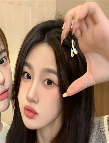 票房冠军：《邻家小鬼》有什么特别之处？独特看点与特色解析